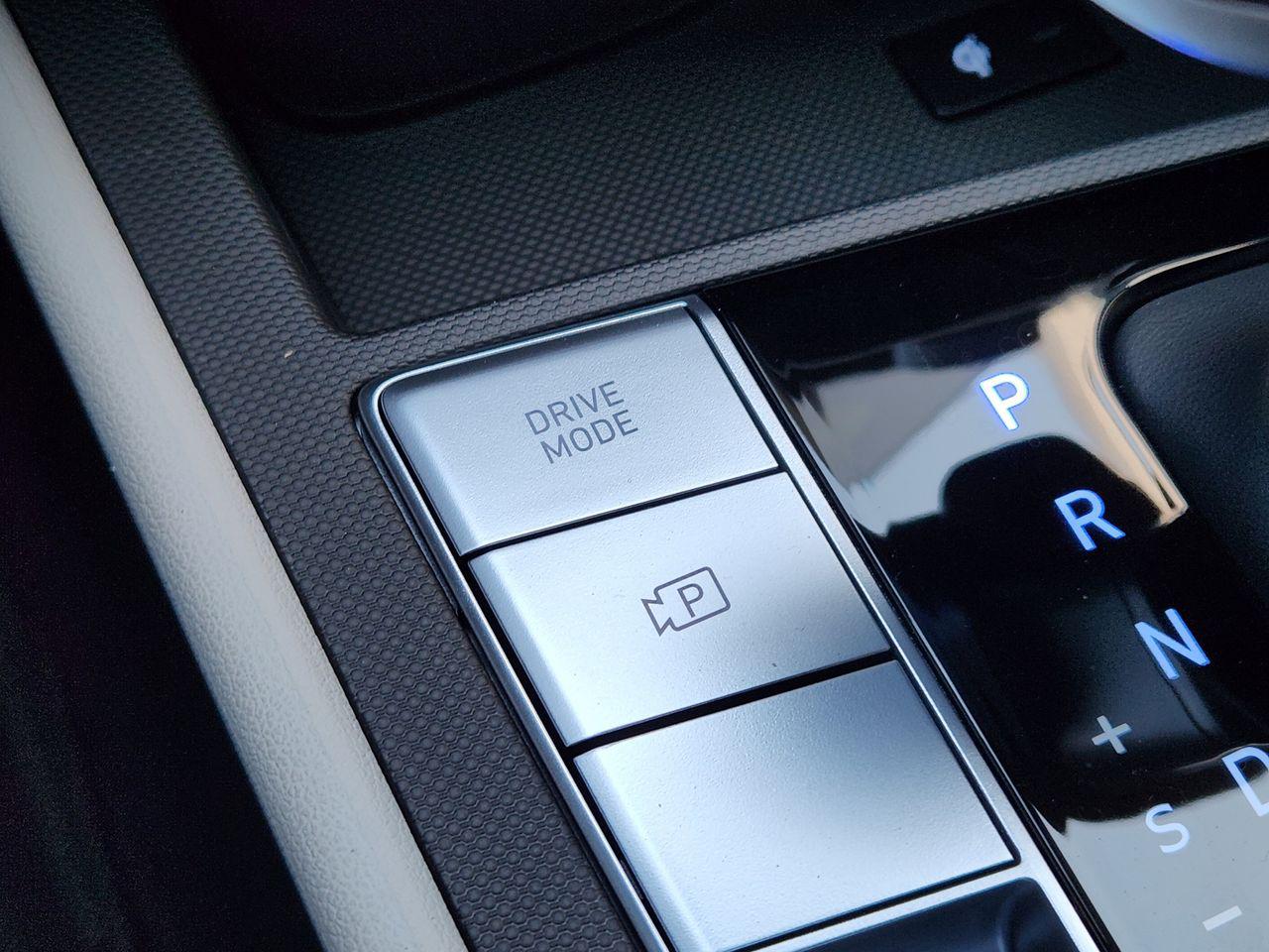 New 2026 R2P Red Hyundai Limited image 19