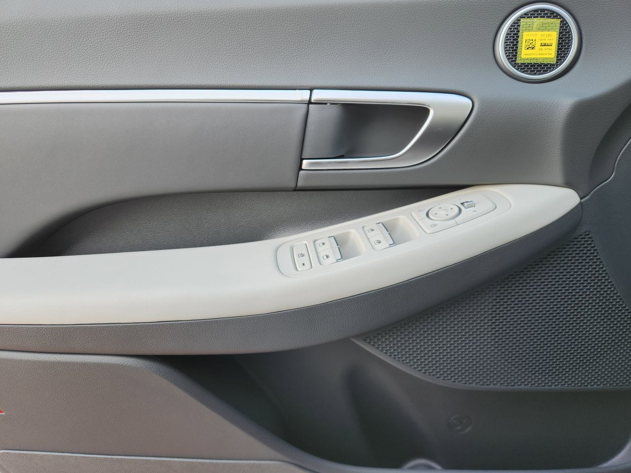 New 2026 W6H White Hyundai SEL Sport image 24