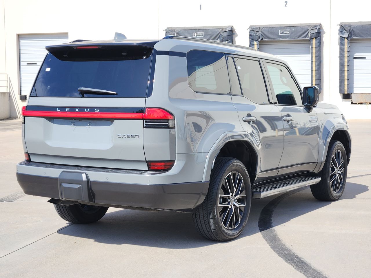 Used 2024 Incognito Lexus 550 Premium+ image 4
