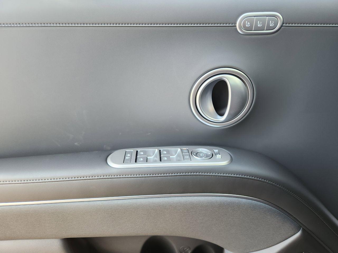 New 2026 WC9 White Hyundai Calligraphy FWD image 22