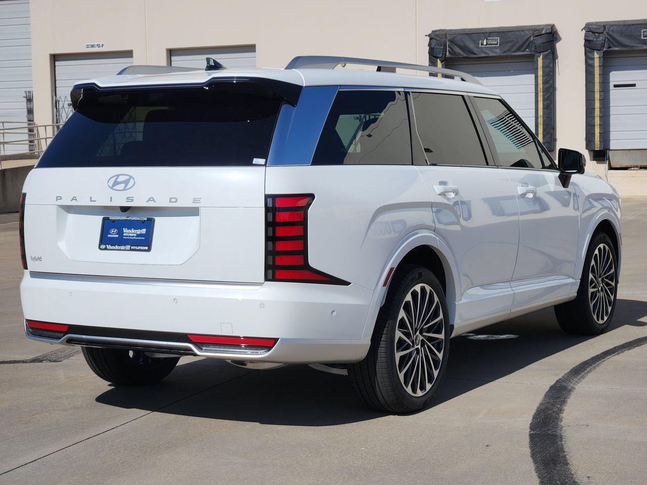 New 2027 Creamy White Pearl Hyundai Calligraphy image 4