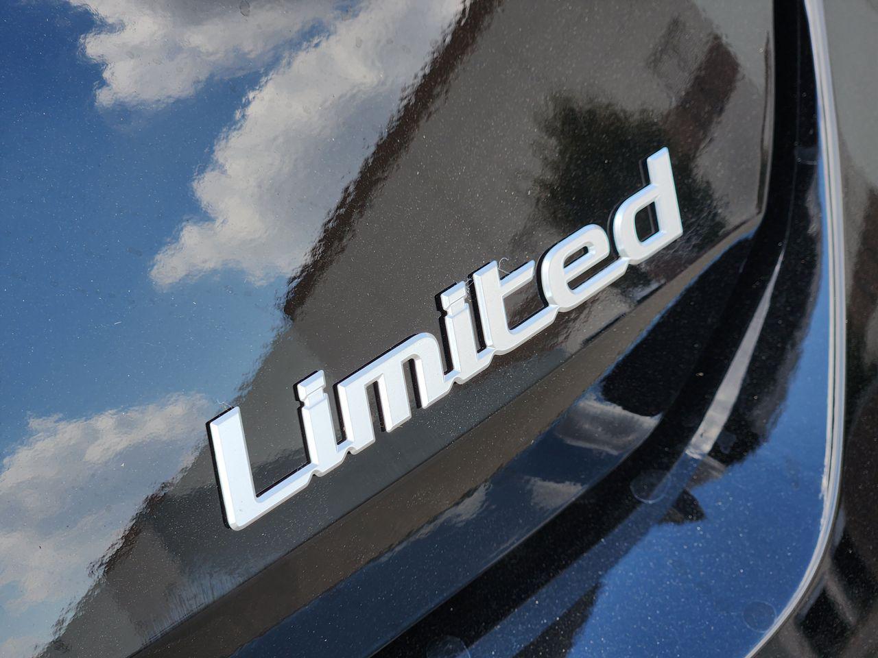 New 2026 Abyss Black Hyundai Limited image 9