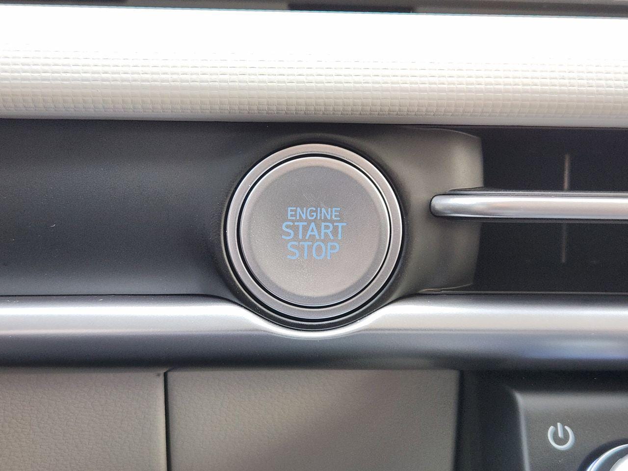 New 2026 W6H White Hyundai SE FWD image 16