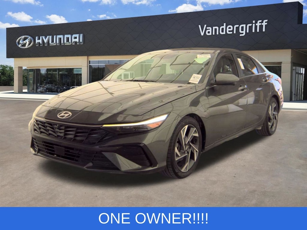 Used 2024 Hyundai Elantra Limited Sedan