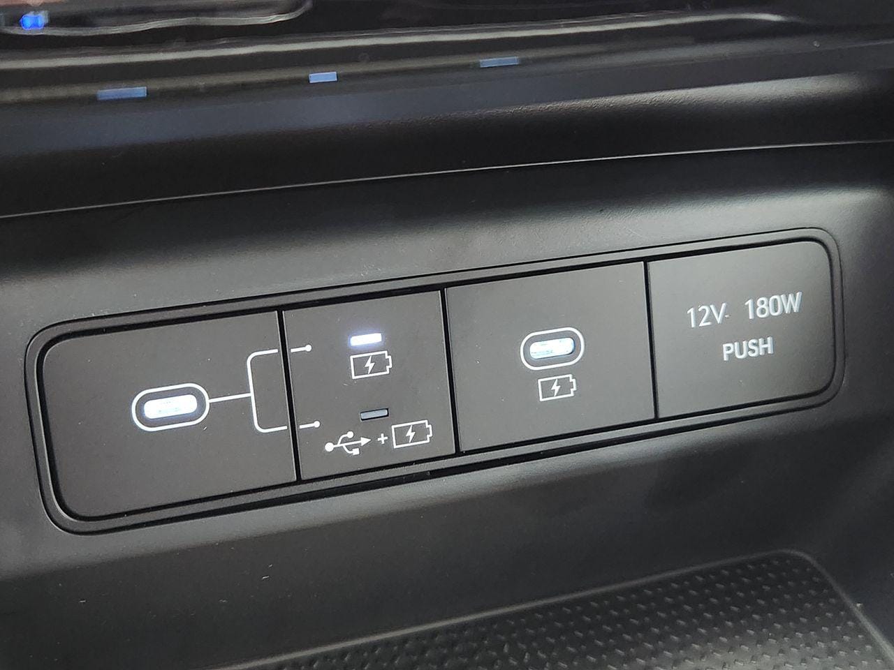 New 2026 SAW White Hyundai SEL FWD image 15