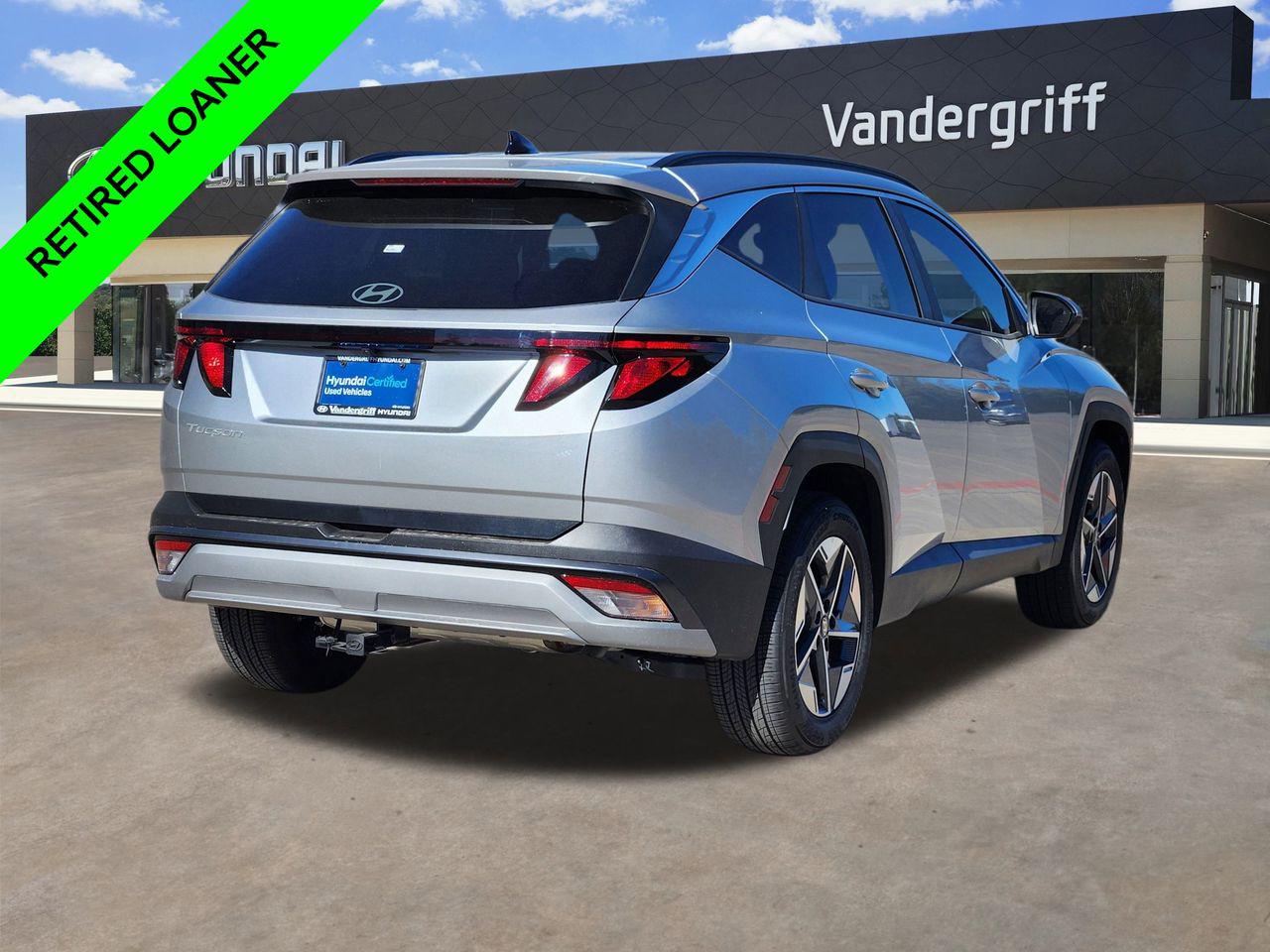 New 2025 Shimmering Silver Hyundai SEL FWD image 4