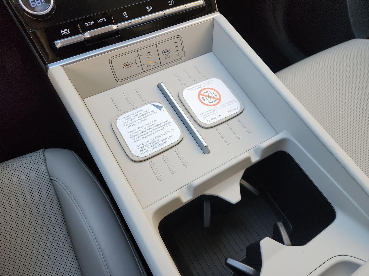 New 2026 S3B Black Hyundai SEL FWD image 18