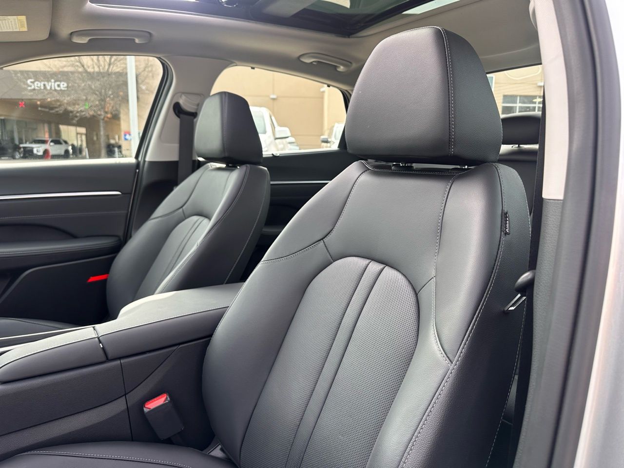 Certified Used 2026 Aero Silver Hyundai Limited image 30