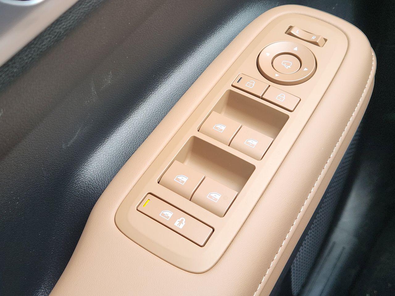 New 2026 Serenity White Hyundai Calligraphy FWD image 21