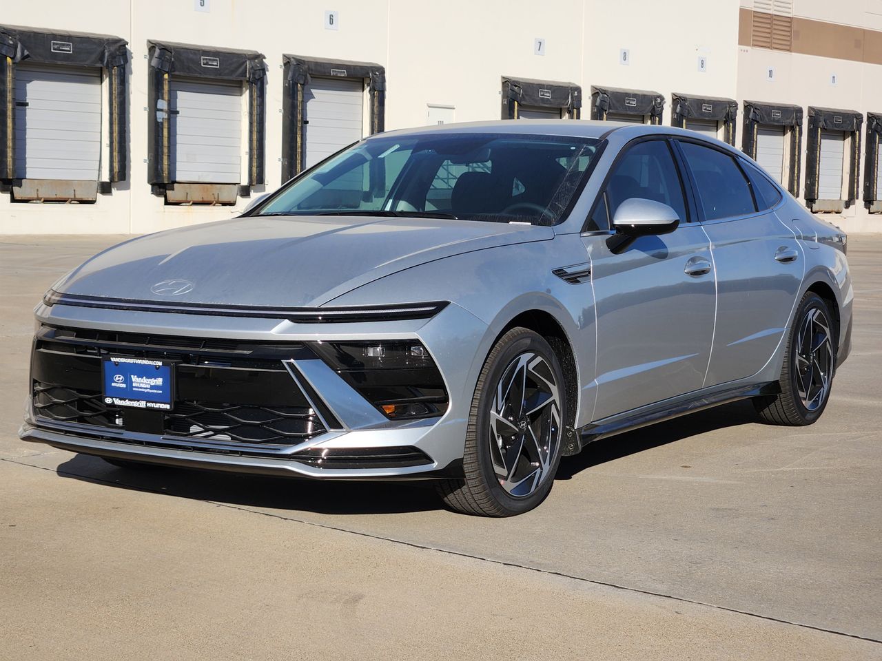 New 2026 T4A Silver Hyundai SEL Sport image 2