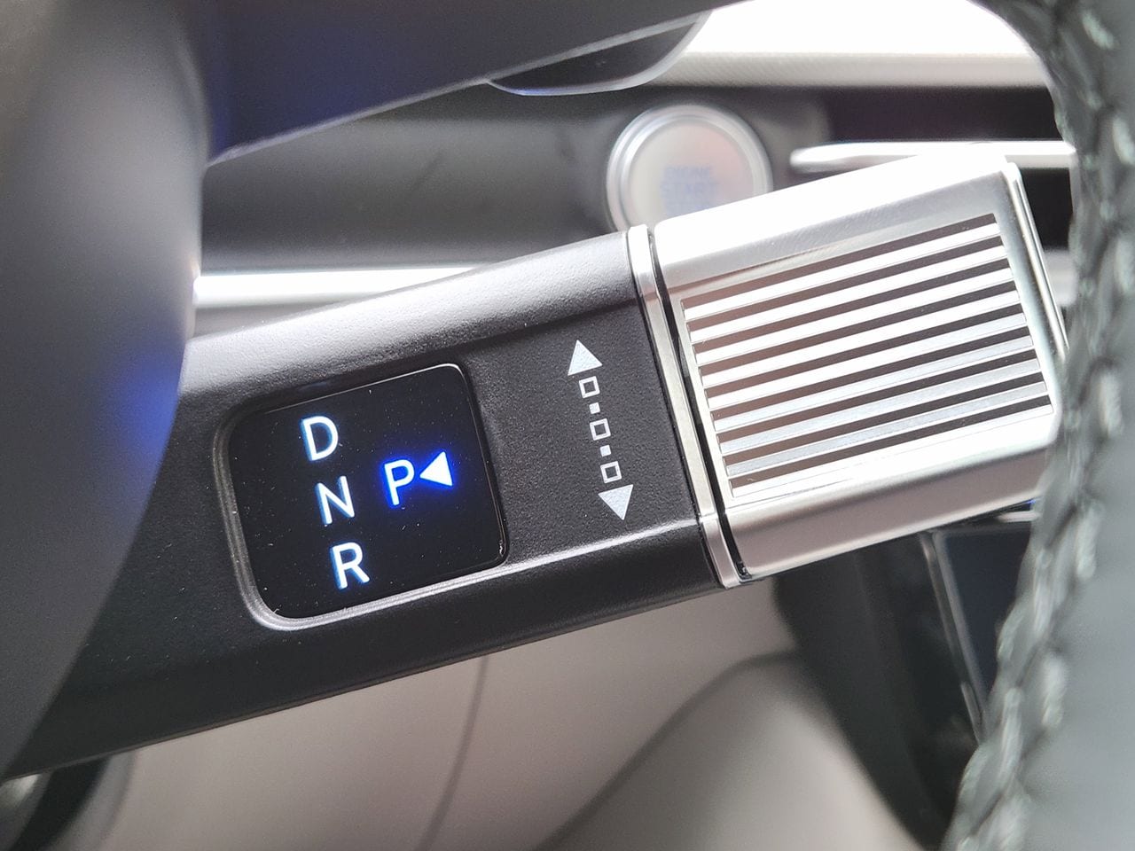 New 2026 R2T Silver Hyundai Limited FWD image 17