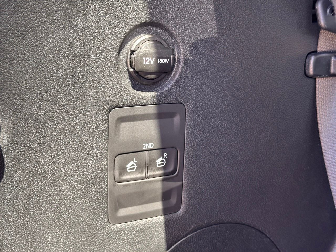 Used 2025 Hyper White Hyundai XRT image 14