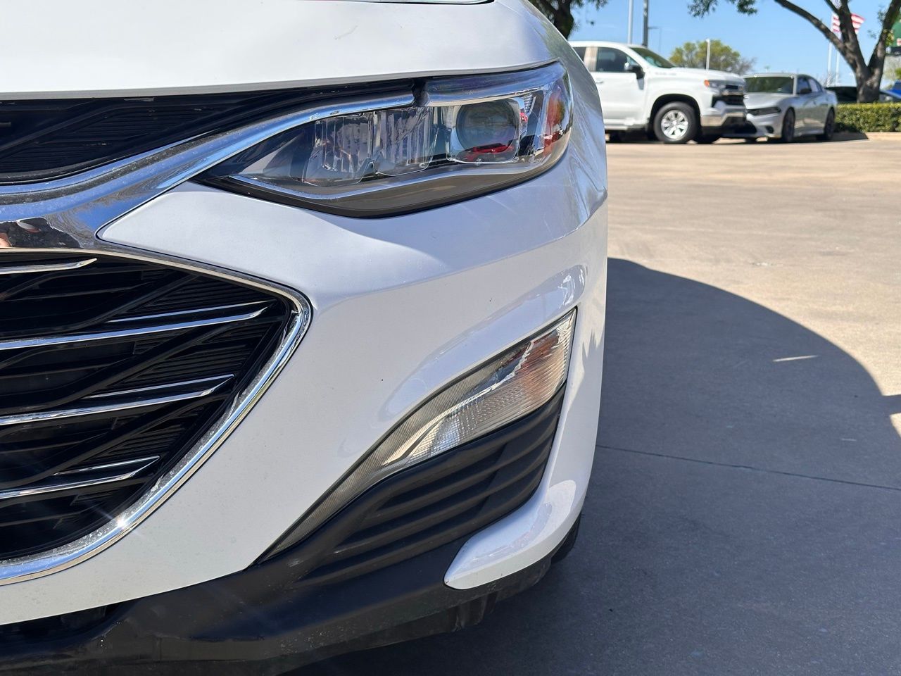 Used 2024 Summit White Chevrolet LT 2LT image 8