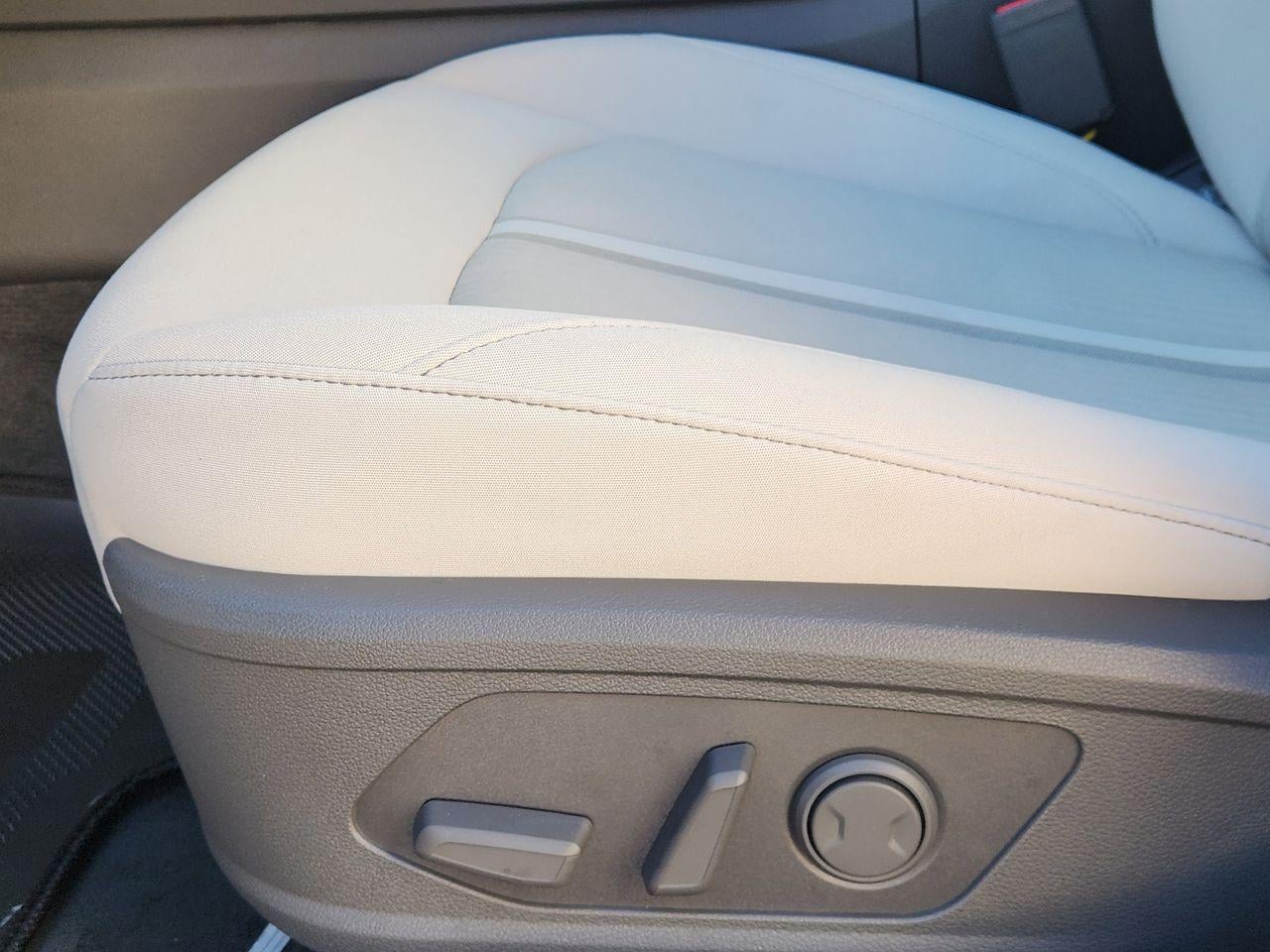 New 2026 W6H White Hyundai SEL Sport image 22