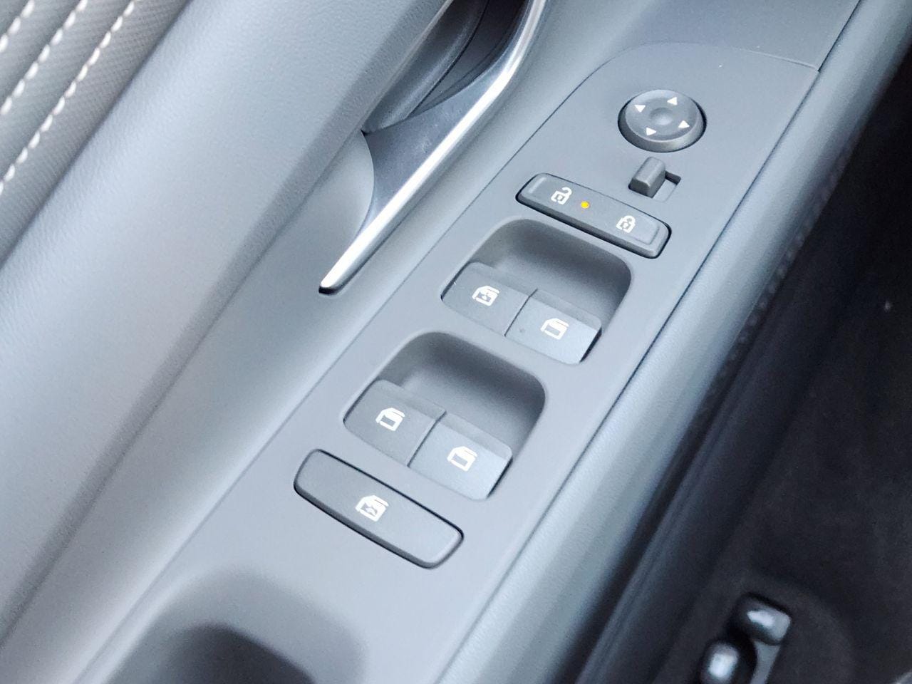 New 2026 W6H White Hyundai SEL Sport Premium image 21