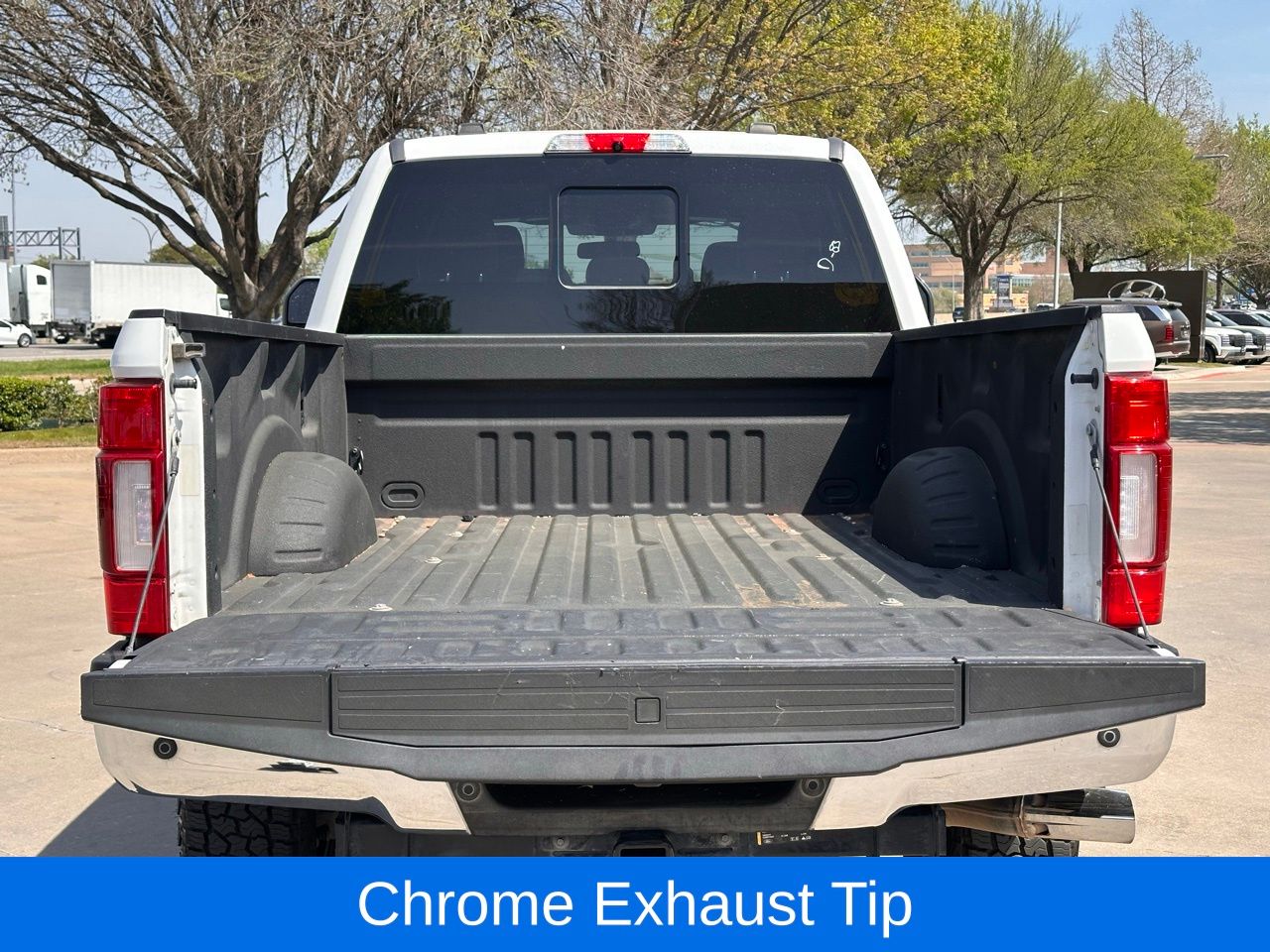 Used 2022 Oxford White Ford King Ranch image 11