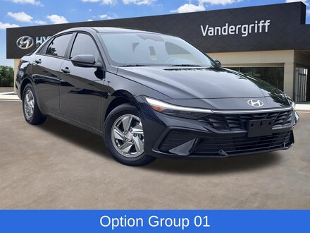 2026 Hyundai Elantra SE Sedan