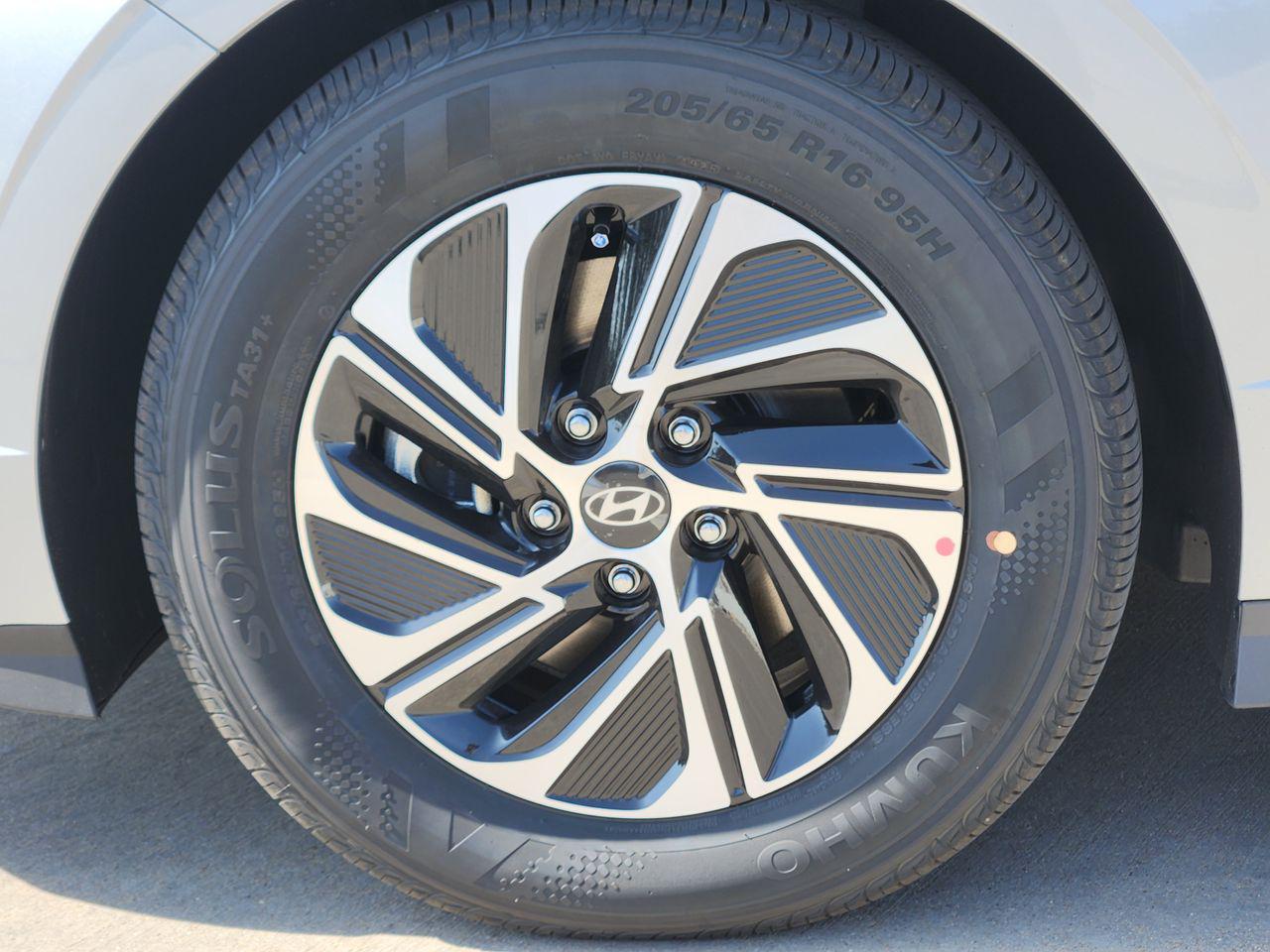 New 2026 T4A Silver Hyundai Blue image 7