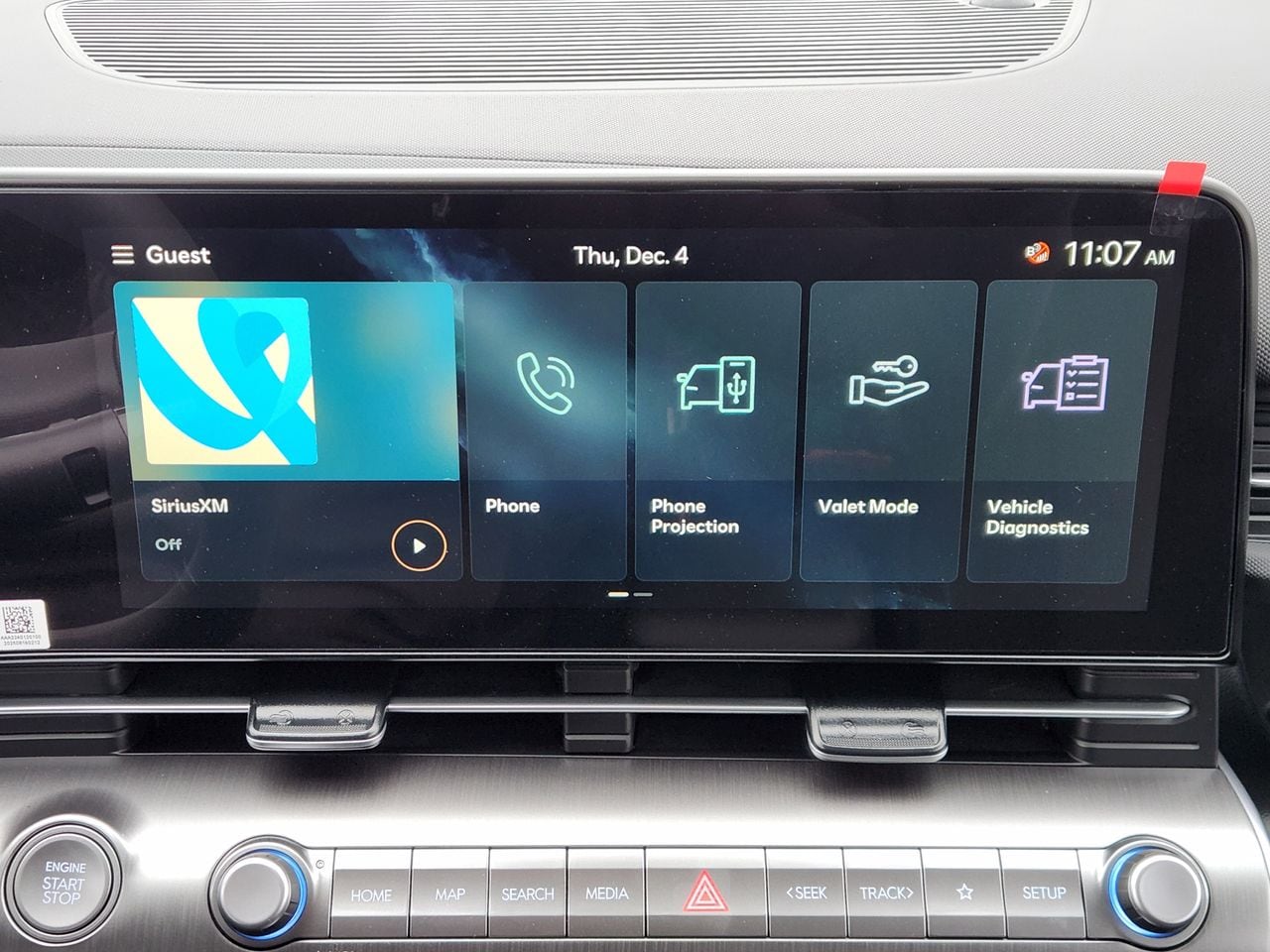 New 2026 SAW White Hyundai SE FWD image 13