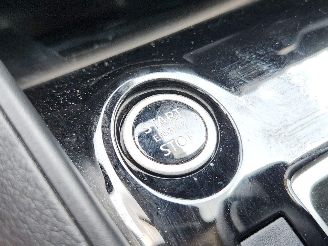 Used 2024 Gun Metallic Nissan 1.6 SV image 20
