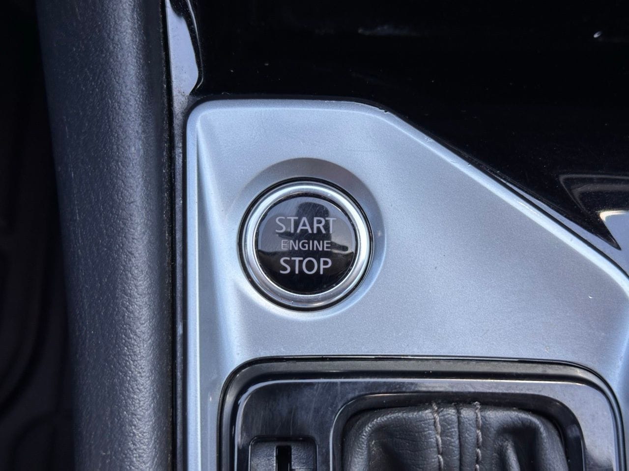 Used 2021 Gun Metallic Nissan 2.5 SV image 29