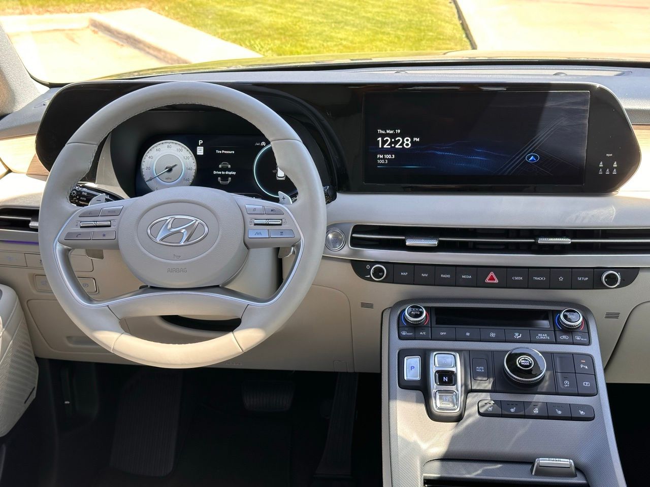 Used 2025 Steel Graphite Hyundai Limited image 26