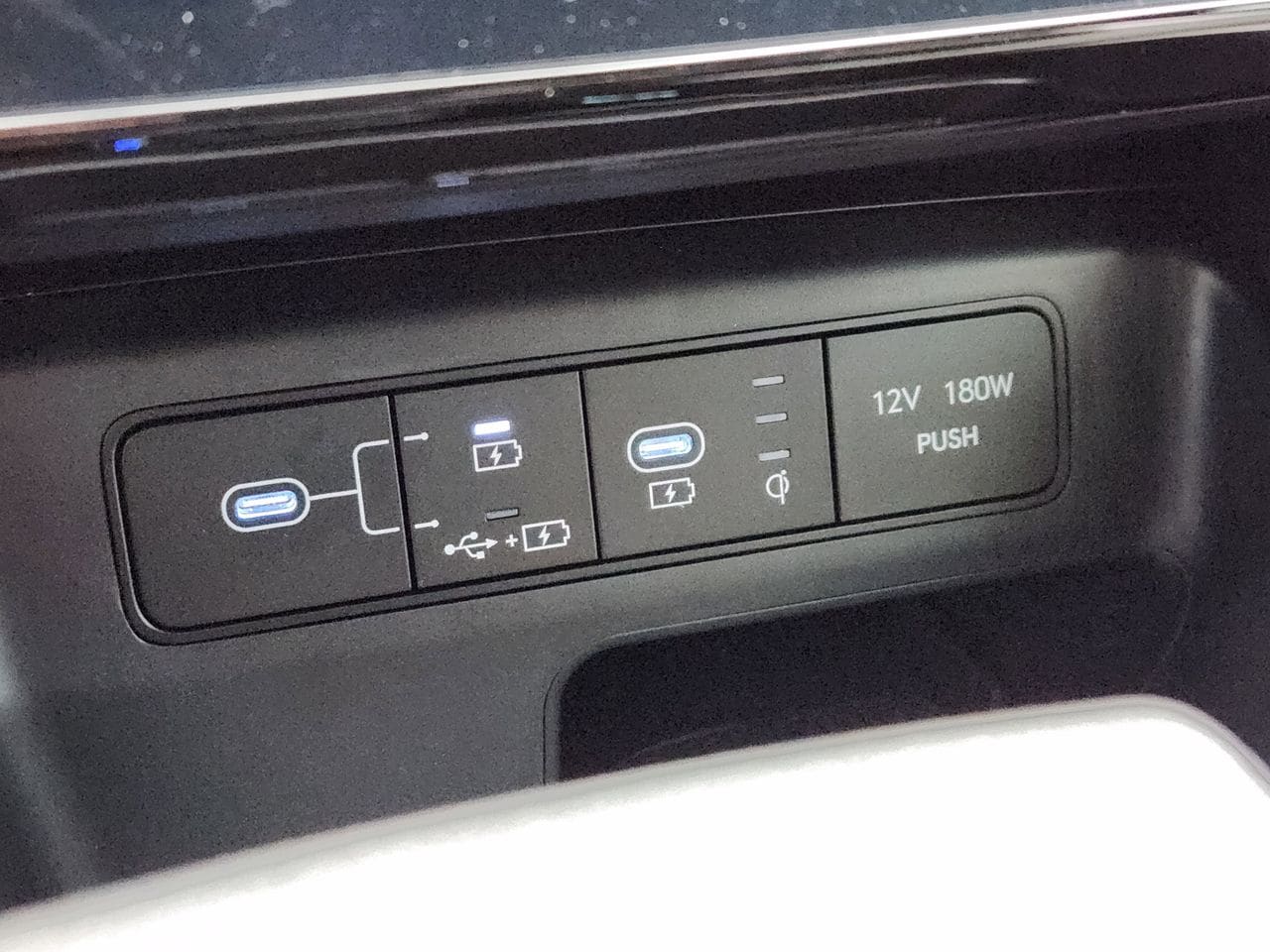 New 2026 S3B Black Hyundai SEL Activity FWD image 18