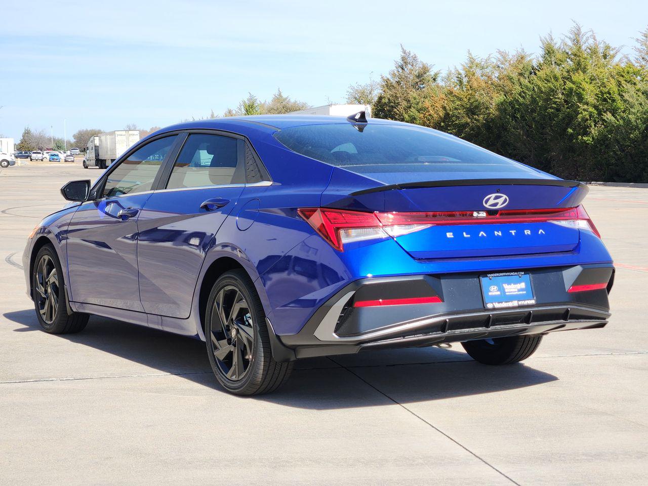 New 2026 YP5 Blue Hyundai SEL Sport Premium image 3