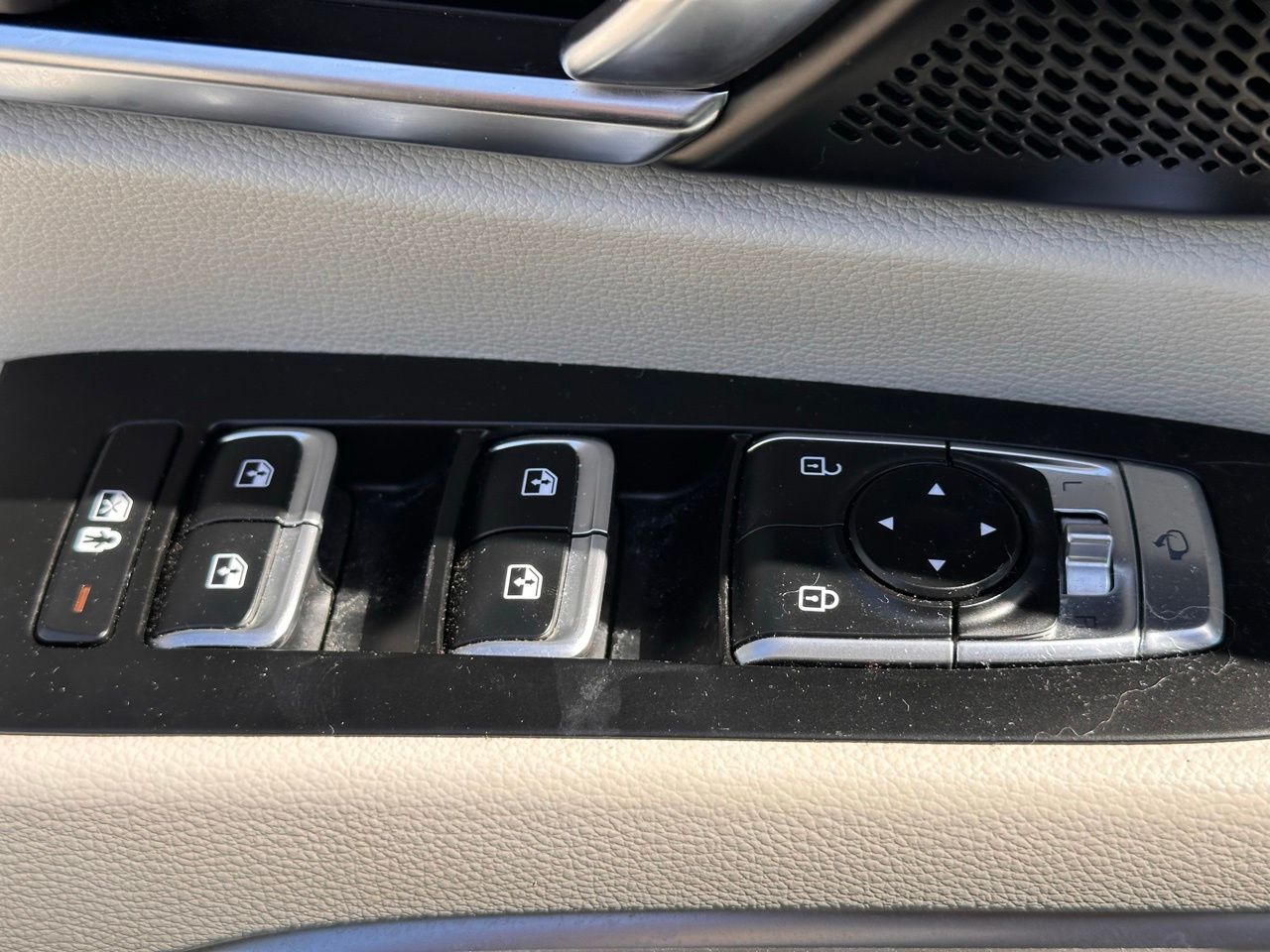 Used 2024 Ebony Black Kia EX image 22