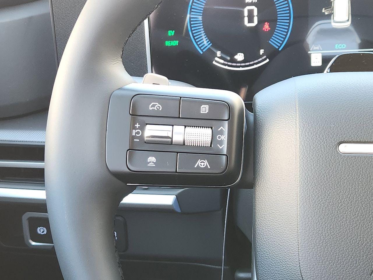 New 2026 W6H White Hyundai SEL image 29