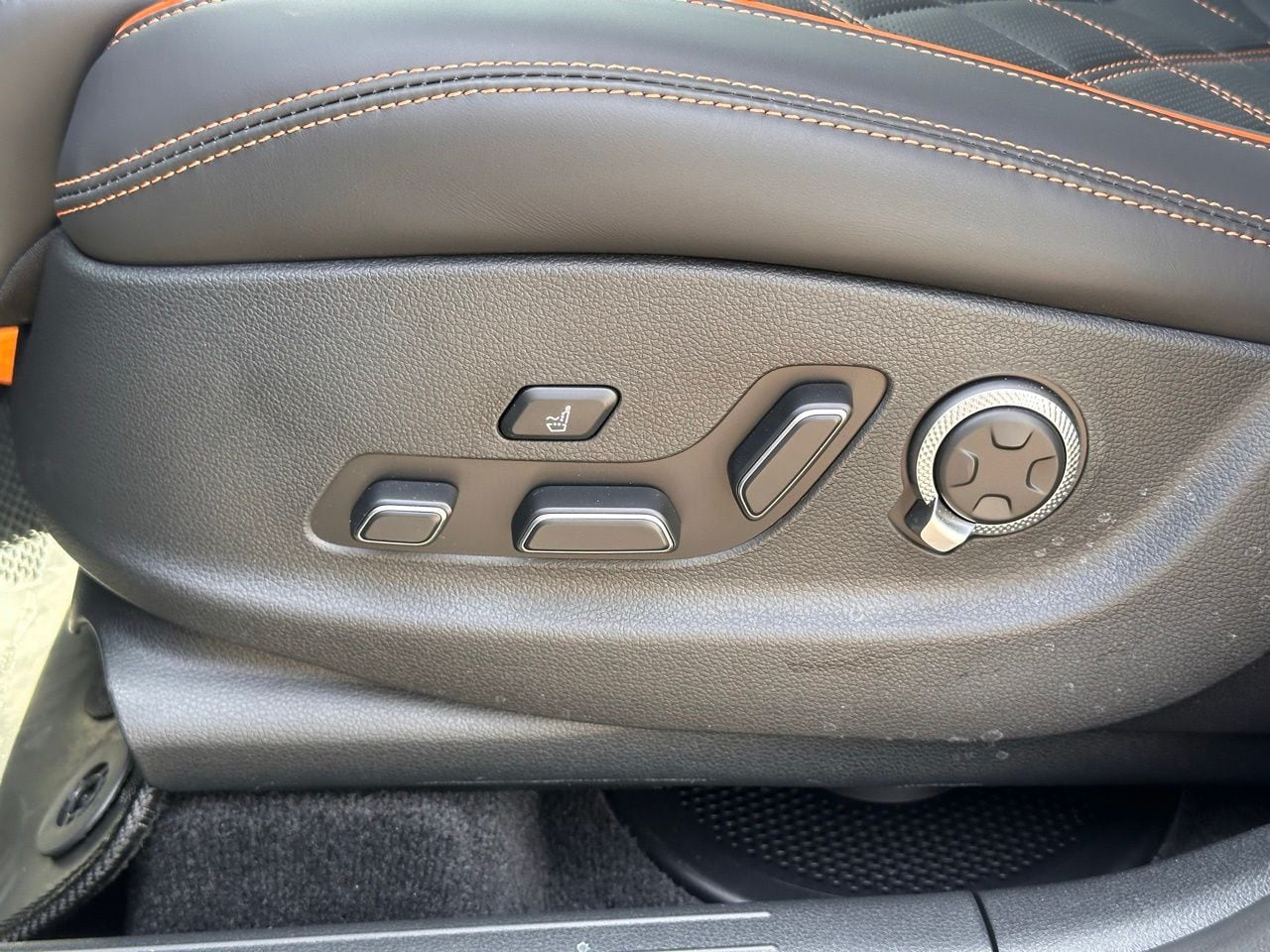 Used 2026 Makalu Gray Genesis 3.5T Sport Prestige image 30