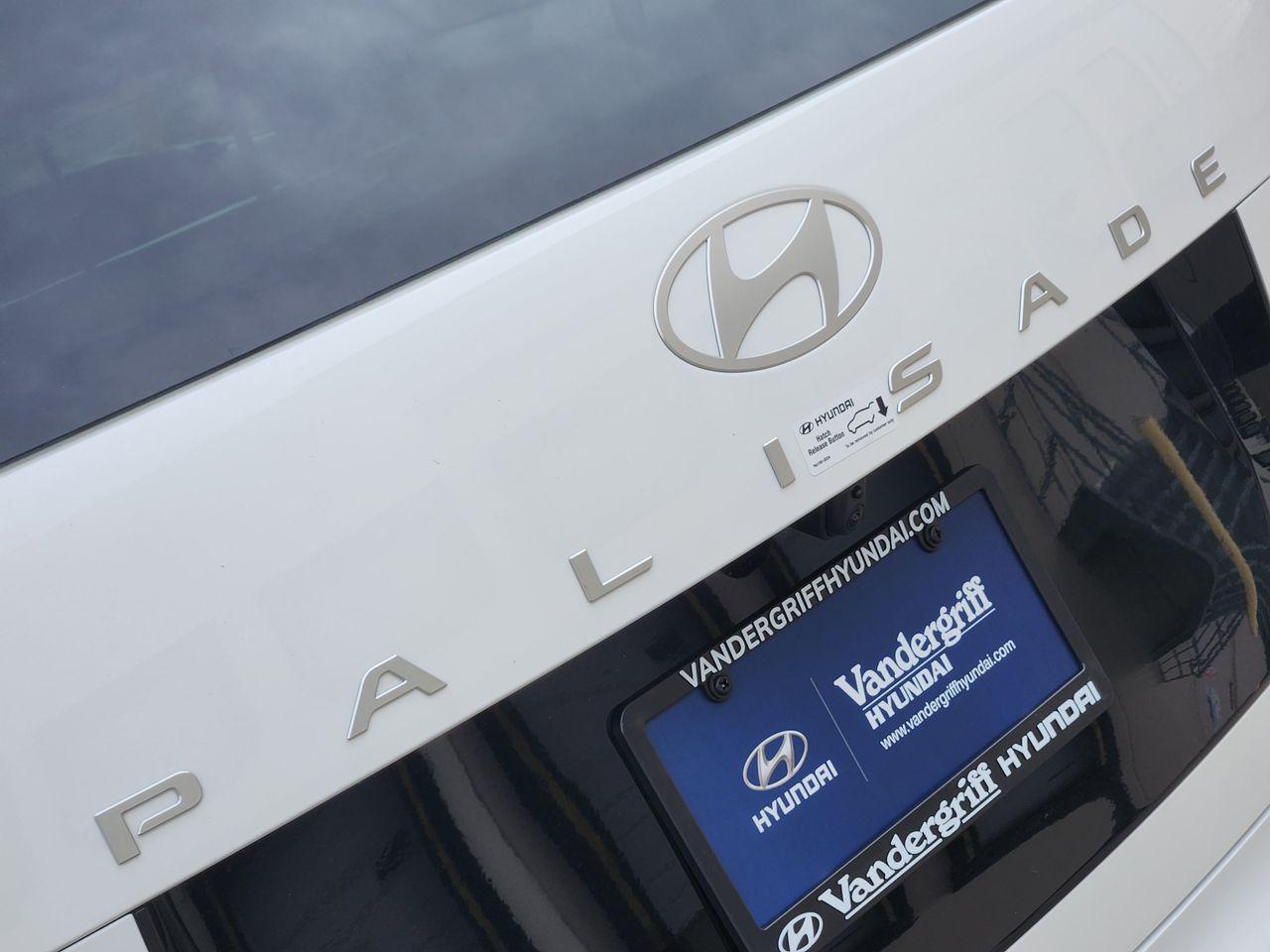 New 2026 WC9 White Hyundai SEL FWD image 8