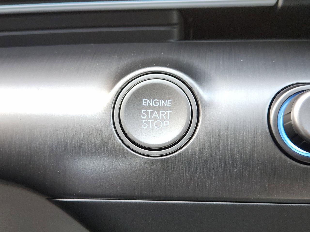 New 2026 SAW White Hyundai SE FWD image 16