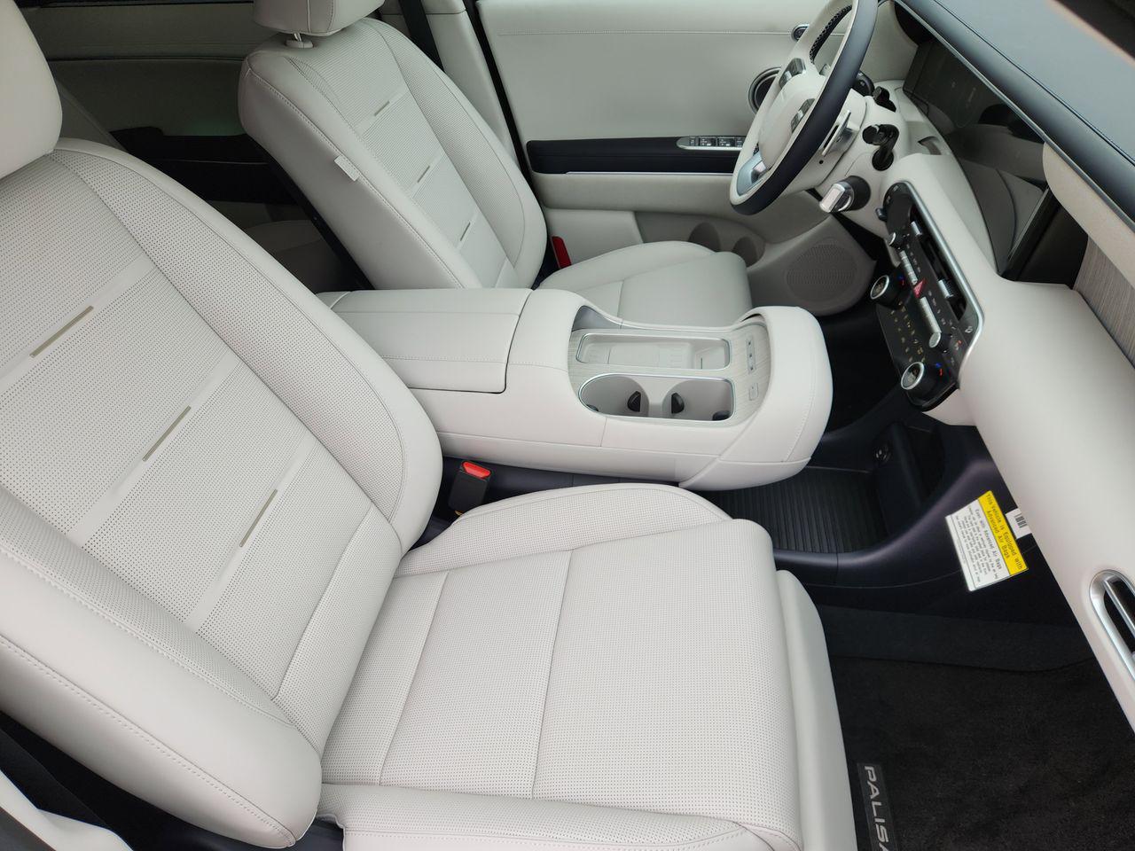 New 2026 Abyss Black Pearl Hyundai Calligraphy image 11