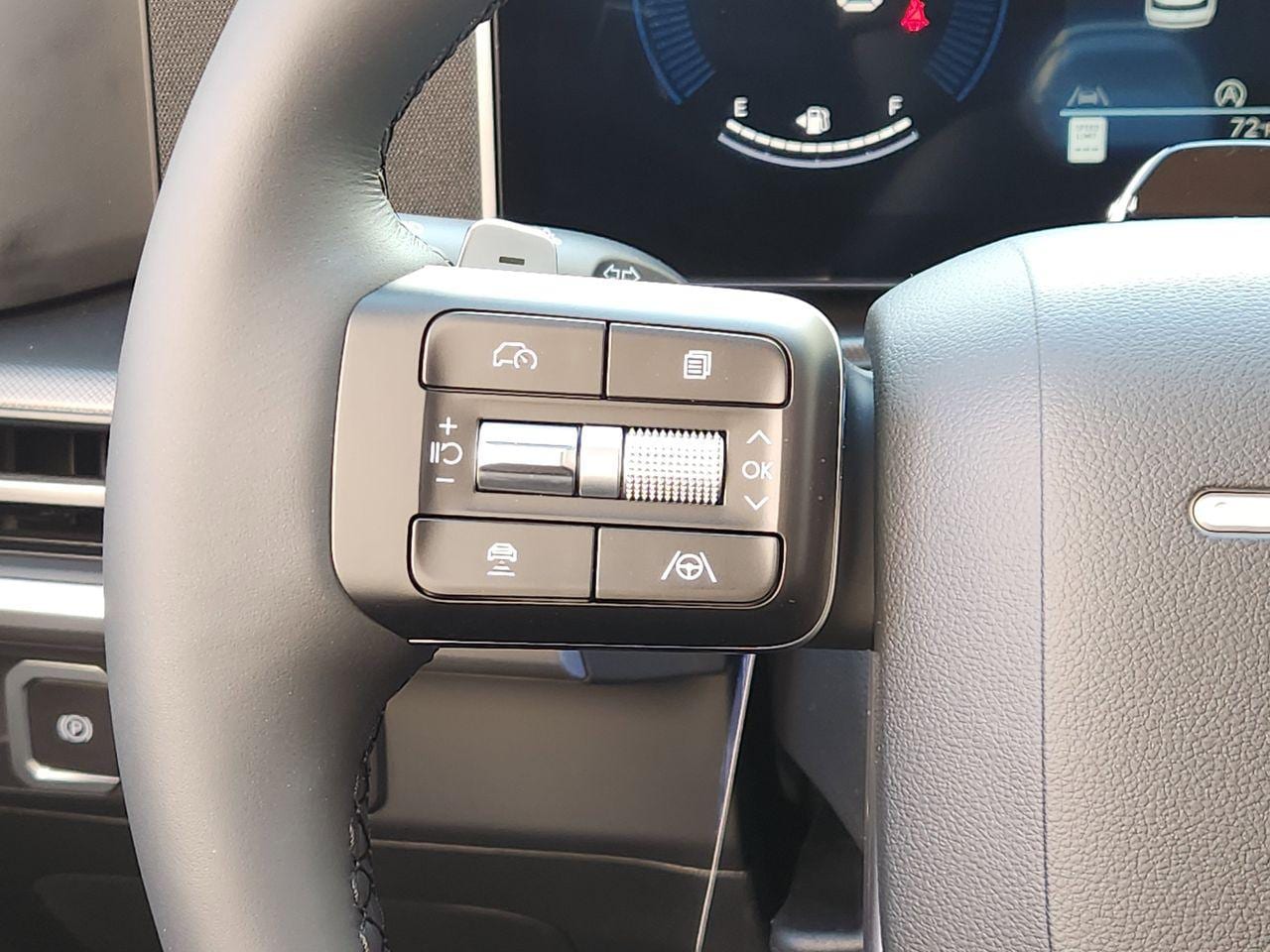 New 2026 R2P Red Hyundai SEL FWD image 26