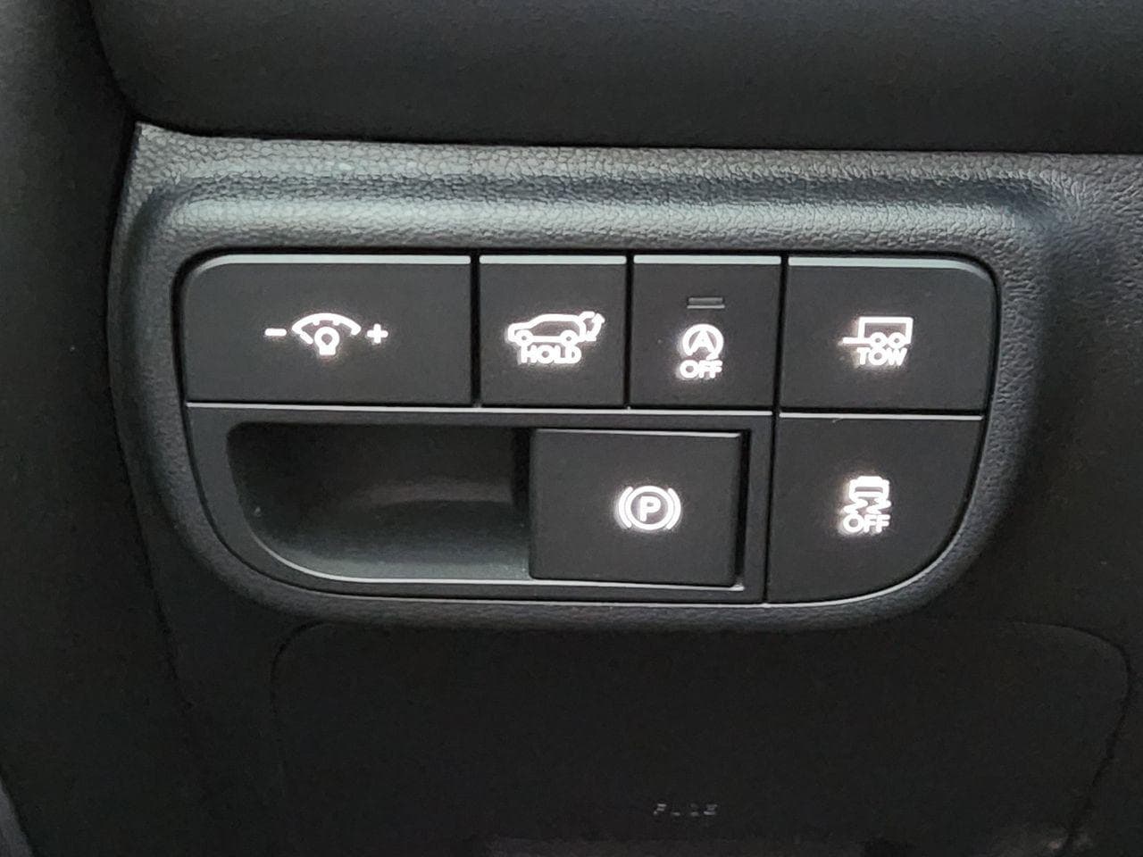 New 2026 A2B Black Hyundai SEL FWD image 20