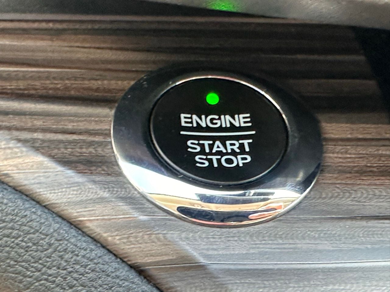 Used 2021 Oxford White Ford Limited image 31