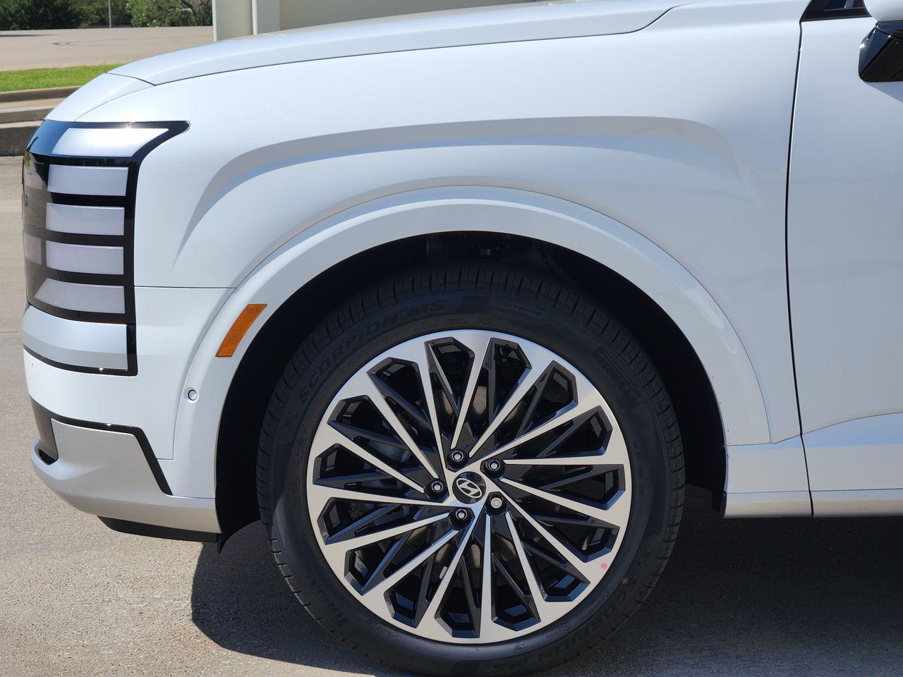 New 2027 Creamy White Pearl Hyundai Calligraphy image 5
