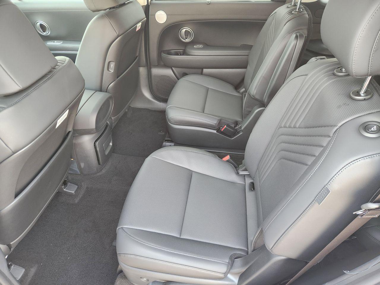 New 2026 WC9 White Hyundai SEL FWD image 27