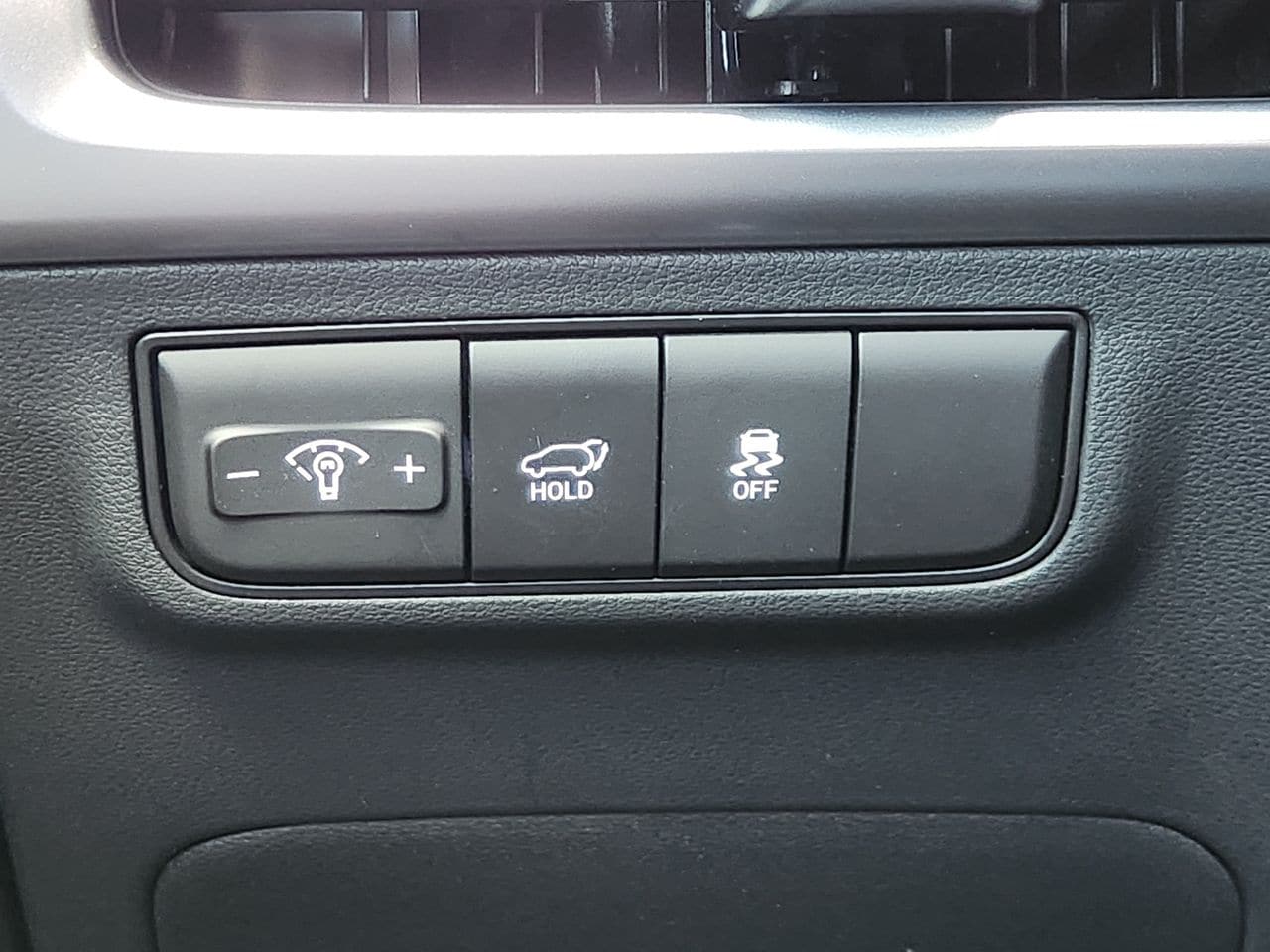 New 2026 Phantom Black Hyundai SEL Premium AWD image 21