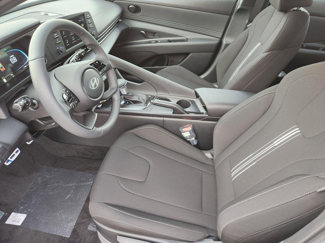 New 2026 W6H White Hyundai SEL Sport image 9