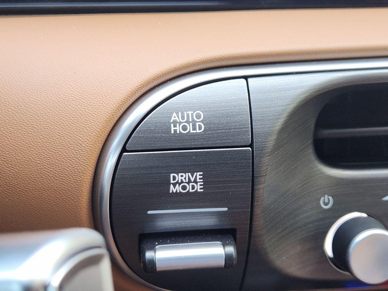 New 2026 WC9 White Hyundai Calligraphy FWD image 16