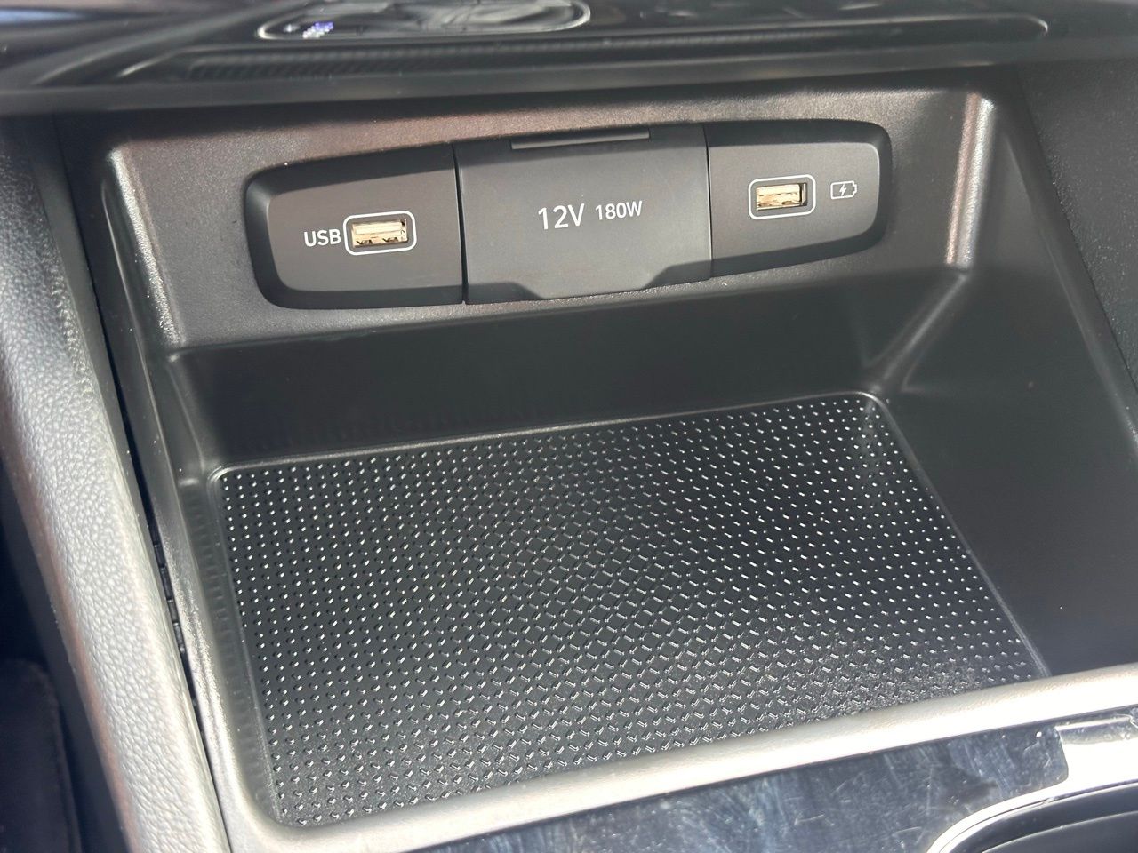 Certified Used 2022 Hampton Gray Hyundai SE image 32