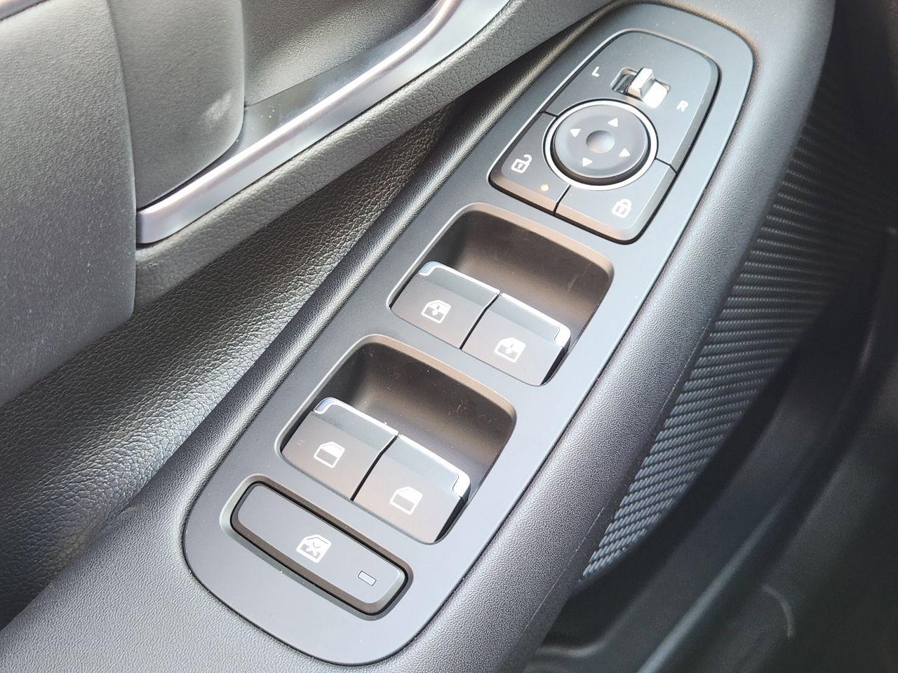 New 2026 W6H White Hyundai SEL Sport image 22