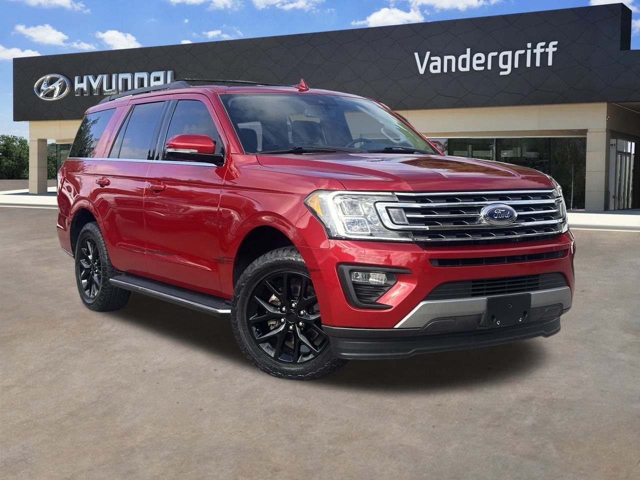 2020 Ford Expedition XLT's photo