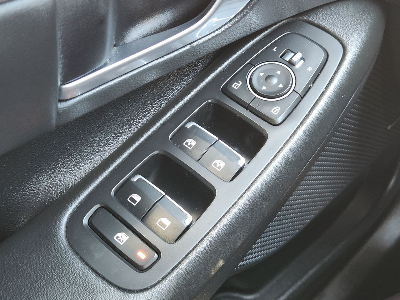 Used 2023 Portofino Gray Hyundai SEL image 20