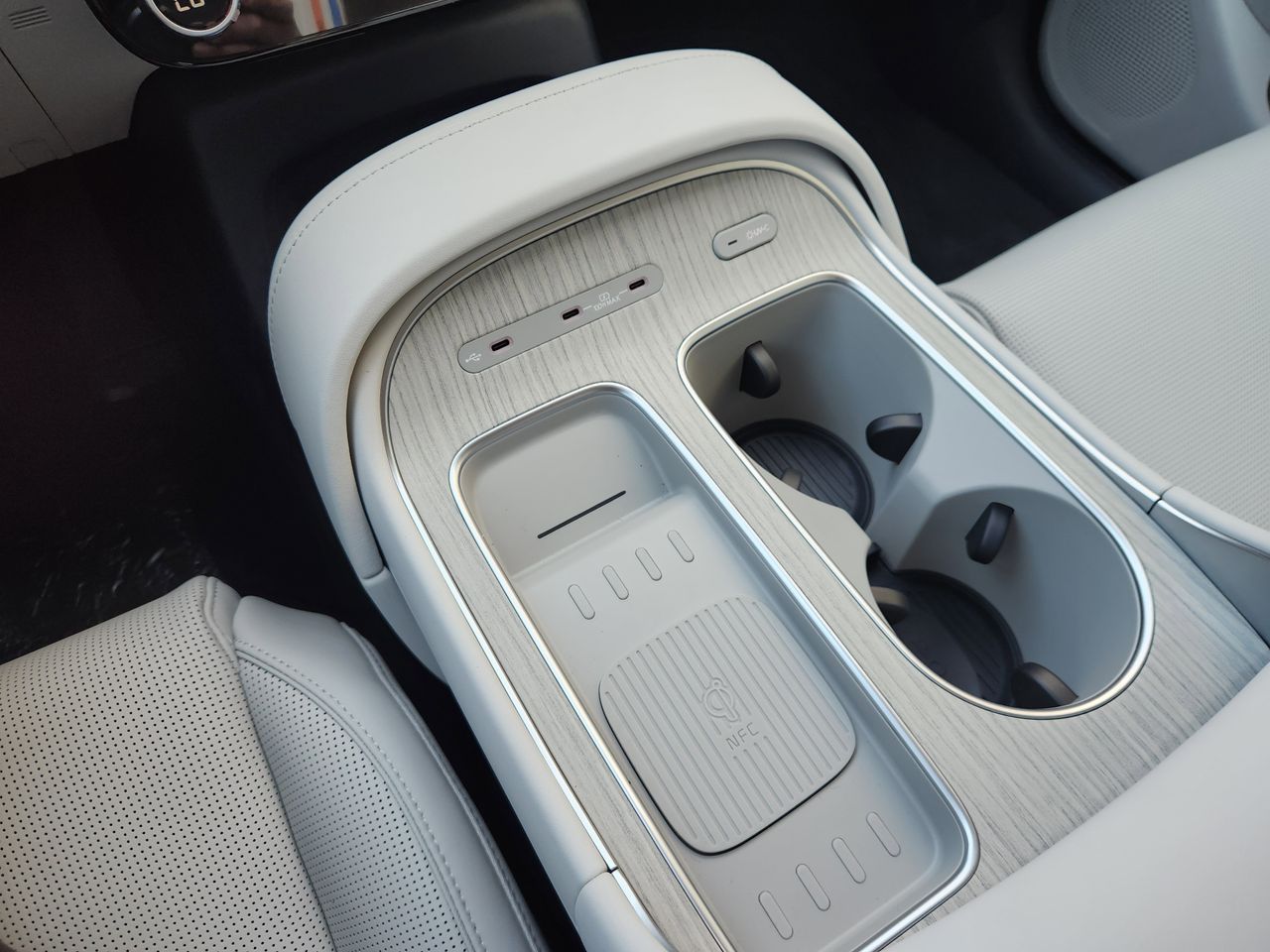 New 2026 WC9 White Hyundai Calligraphy image 19