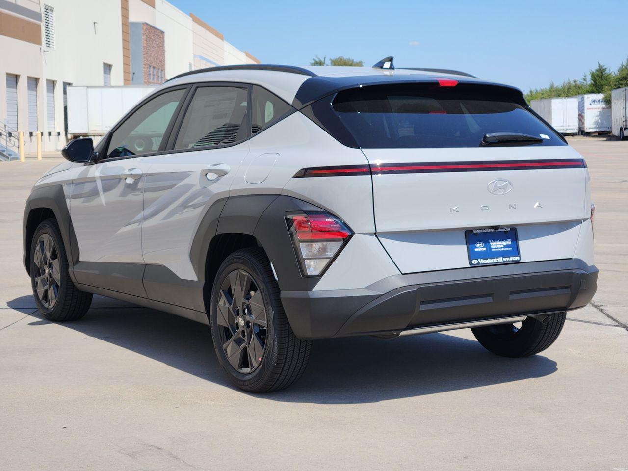 New 2027 Cyber Gray Metallic Hyundai SEL Sport FWD image 3