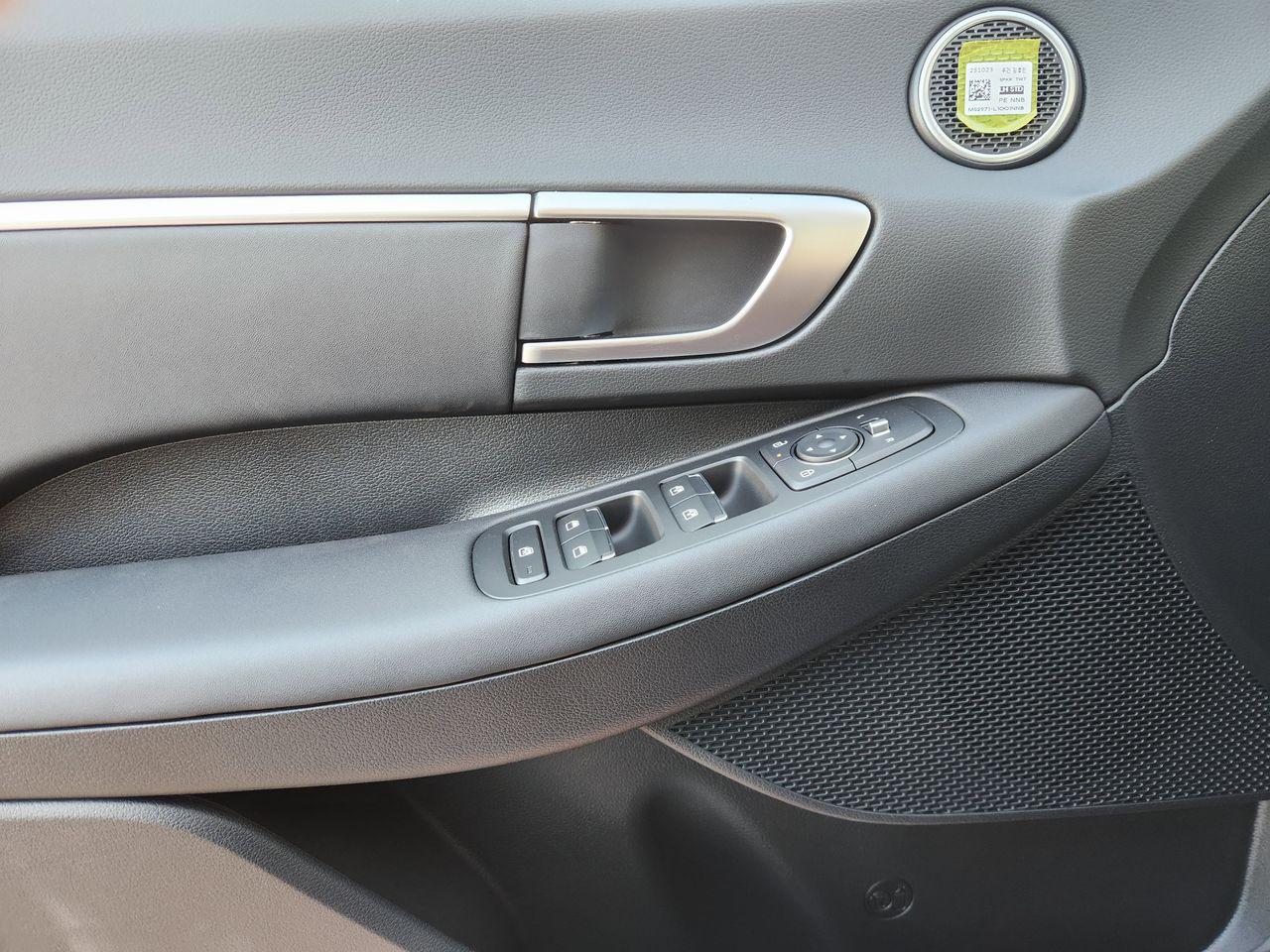 New 2026 W6H White Hyundai SEL Sport image 23