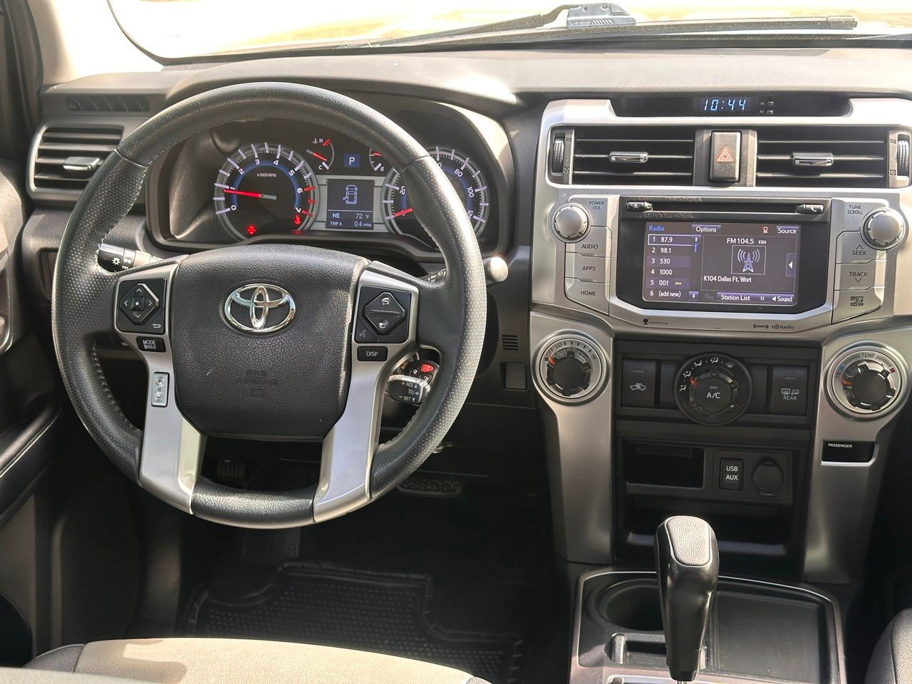 Used 2018 Magnetic Gray Toyota SR5 Premium image 19